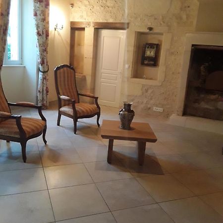 Chambre D'Hotes Cote Jardin Soulignonne Экстерьер фото